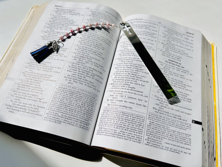 Bookmark - BKR42-D-RW - Knots of Grace