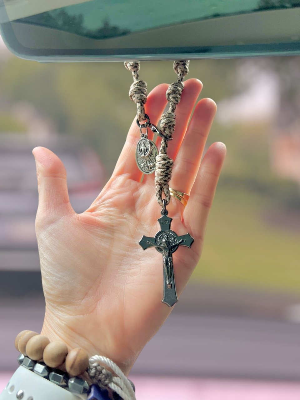 Rearview Mirror Charm - RVR492 - Knots of Grace